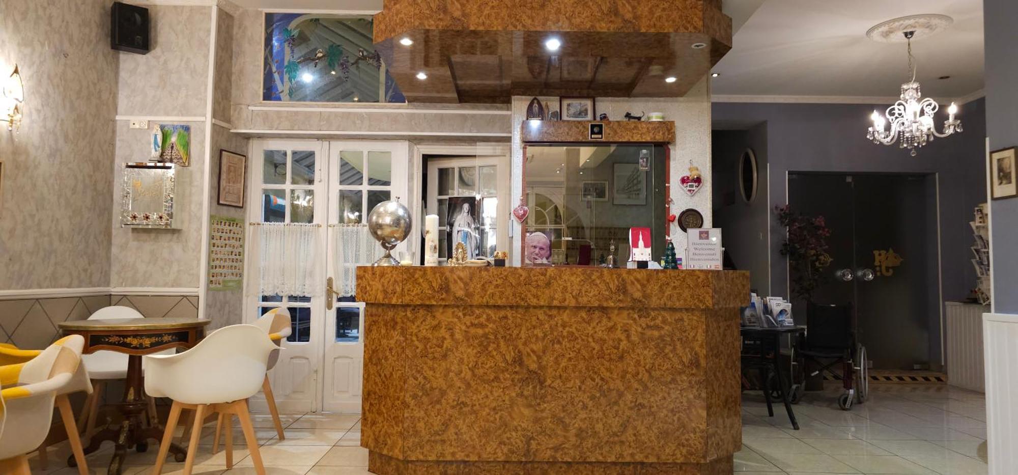 Hotel Coerona Λούρδη Εξωτερικό φωτογραφία